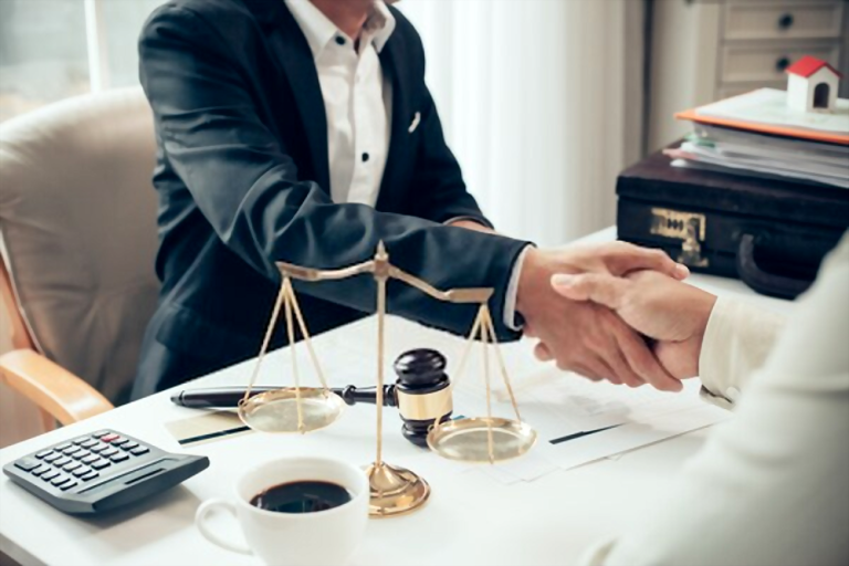 The Integration of AI Chatbots in Customer-Facing Legal Service